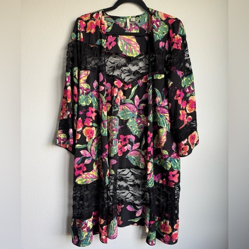 Cato Women's Floral Black Lace Short Sleeve Kimono Oversized Lightweight Size XS